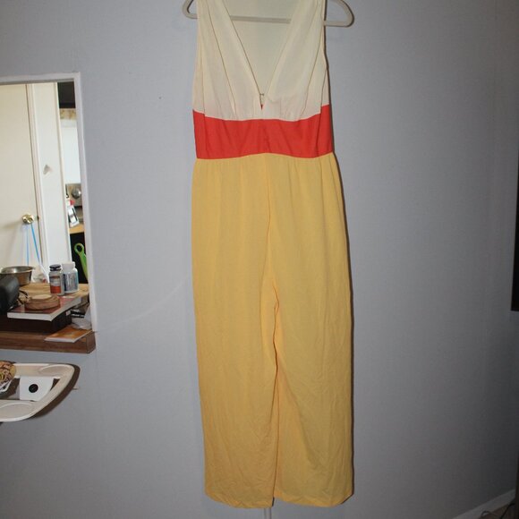 Vtg Women's Large Gossard Artemis Orange and Yellow Sleepwear Jumper